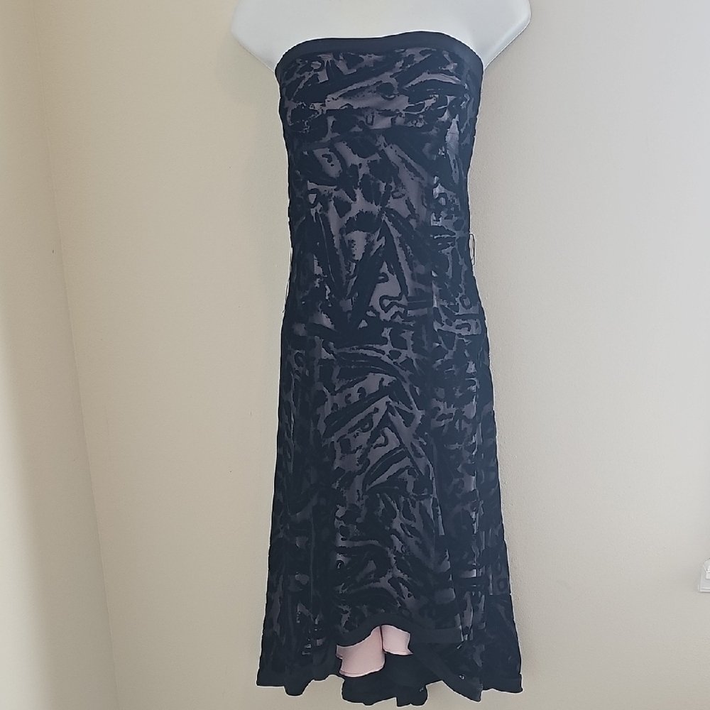 Diane Vurstenberg  Dot Chalk Black Coctail Dress. Size 4.